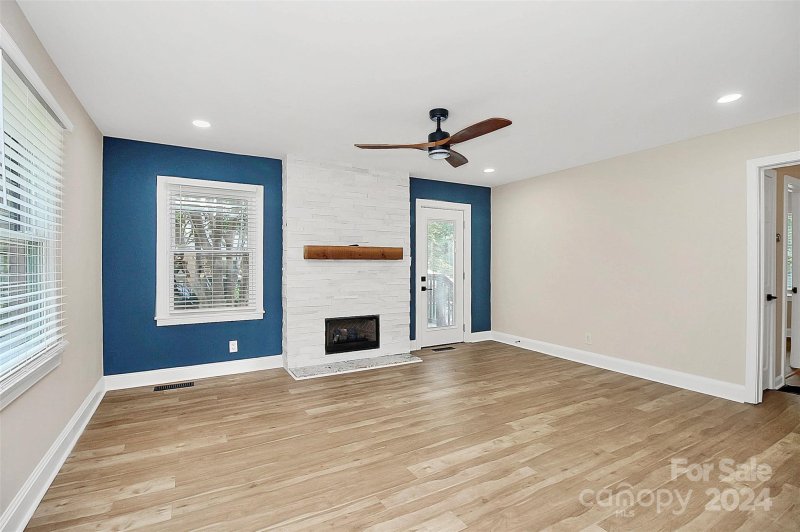 Property image 5 at 2742 Mayflower Road, Charlotte, NC 28208