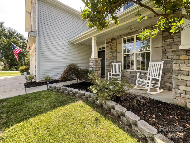 Property image 2 at 15904 Circlegreen Drive, Charlotte, NC 28273