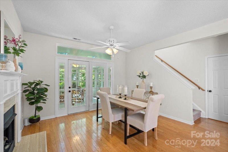 Property image 3 at 8929 Cinnabay Drive, Charlotte, NC 28216