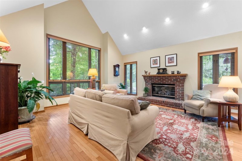 Property image 5 at 740 N Sunlight Ridge Court, Hendersonville, NC 28792