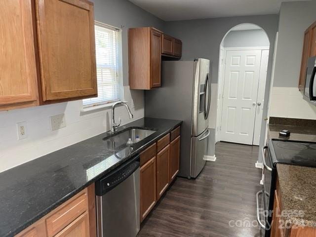 Property image 2 at 11010 Olde English Drive, Charlotte, NC 28216