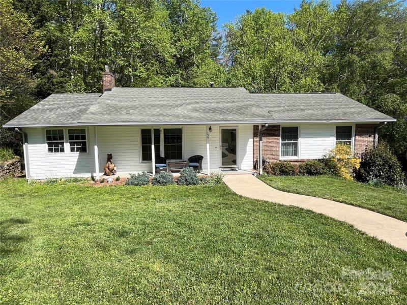 Property image 4 at 159 Castlerock Drive, Asheville, NC 28806