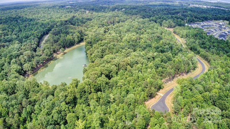 Property image 3 at 3b Ventosa Drive, Denver, NC 298037