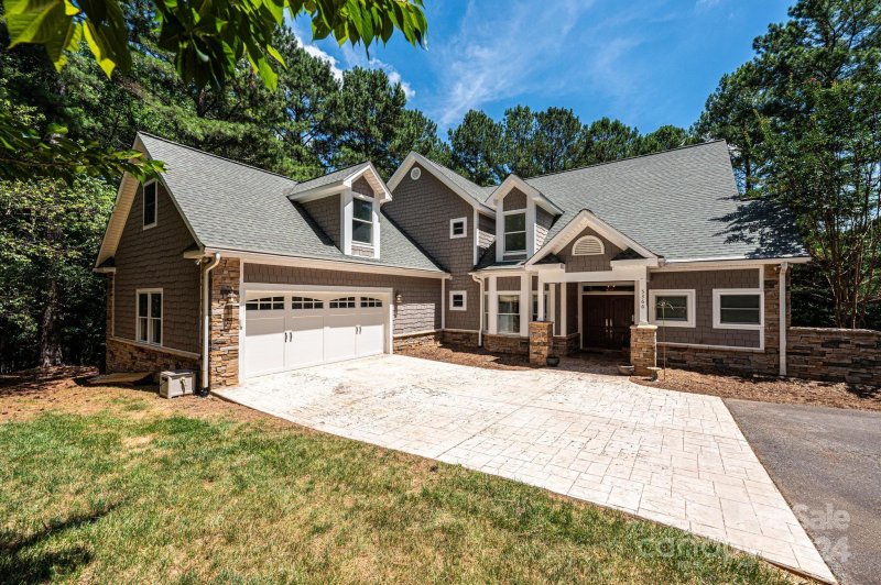 Property image 3 at 5366 Beacon Ridge Drive, Granite Falls, NC 28630