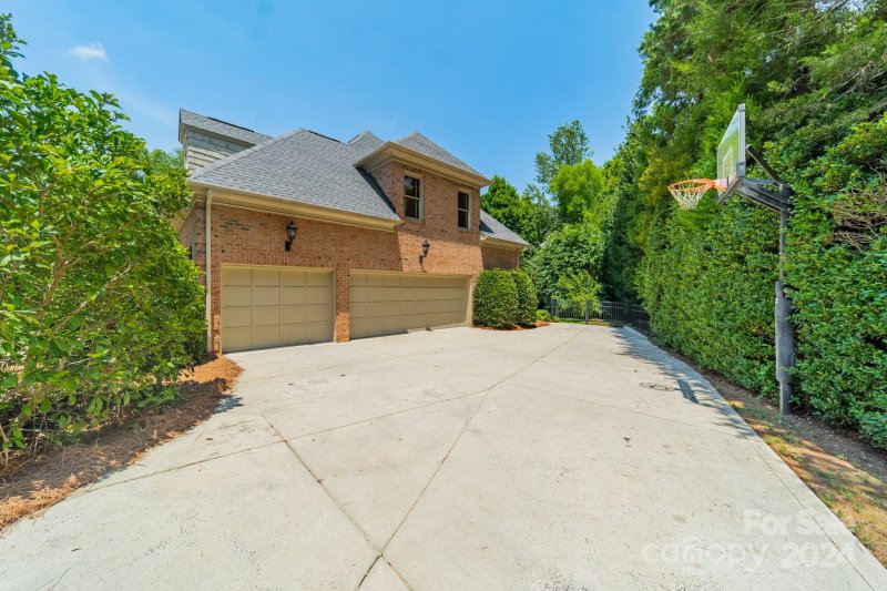 Property image 3 at 3317 Maryhurst Lane, Charlotte, NC 28226