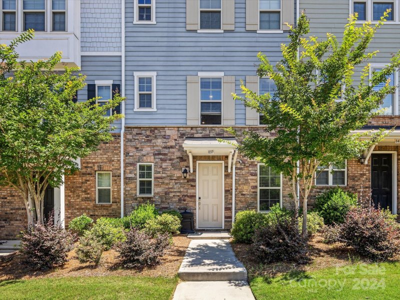 Property image 2 at 837 Imperial Court, Charlotte, NC 28273