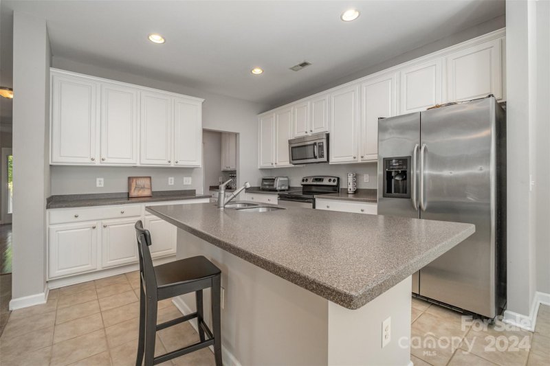 Property image 2 at 406 Sheltered Cove Court, Fort Mill, SC 29708