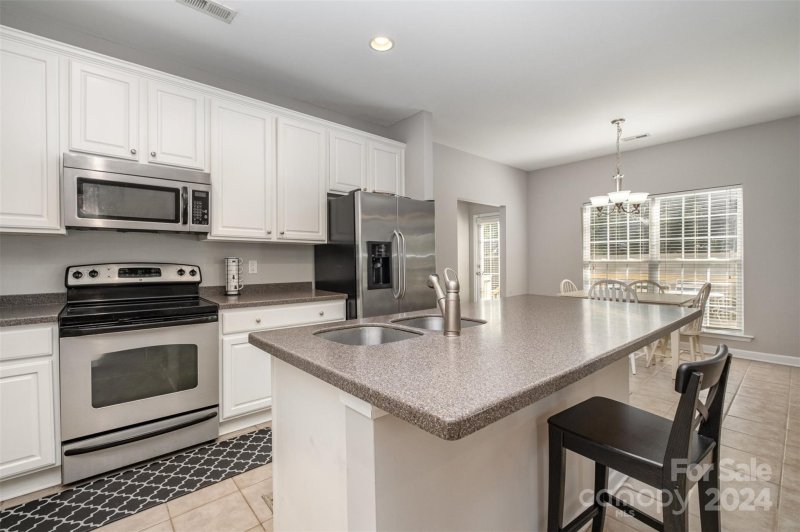 Property image 3 at 406 Sheltered Cove Court, Fort Mill, SC 29708