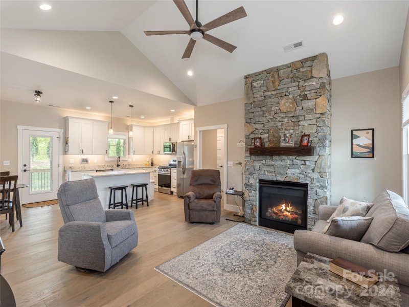 Property image 5 at 75 Olde Oak Way, Hendersonville, NC 28731