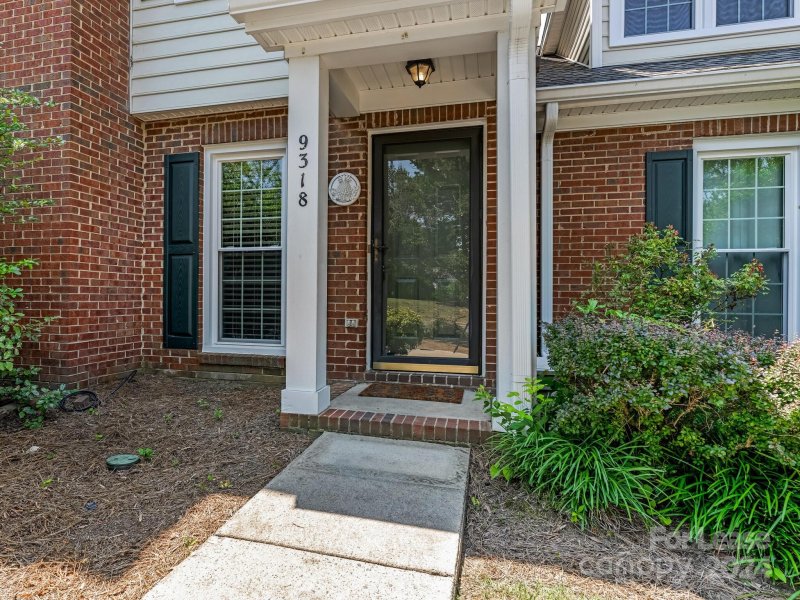 Property image 2 at 9318 Kings Falls Drive, Charlotte, NC 28210