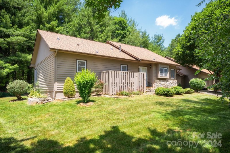 Property image 2 at 27b Trillium Court, Asheville, NC 28805