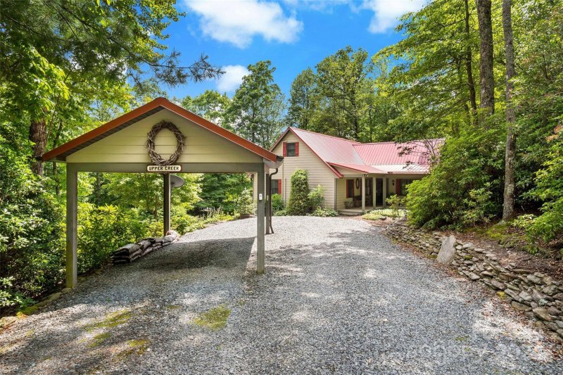 Property image 5 at 7710 Parks Mountain Drive, Newland, NC 28657