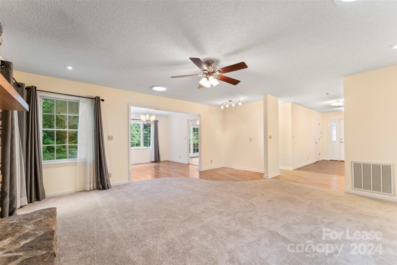 Property image 5 at 227 Sean Way, Hendersonville, NC 28792