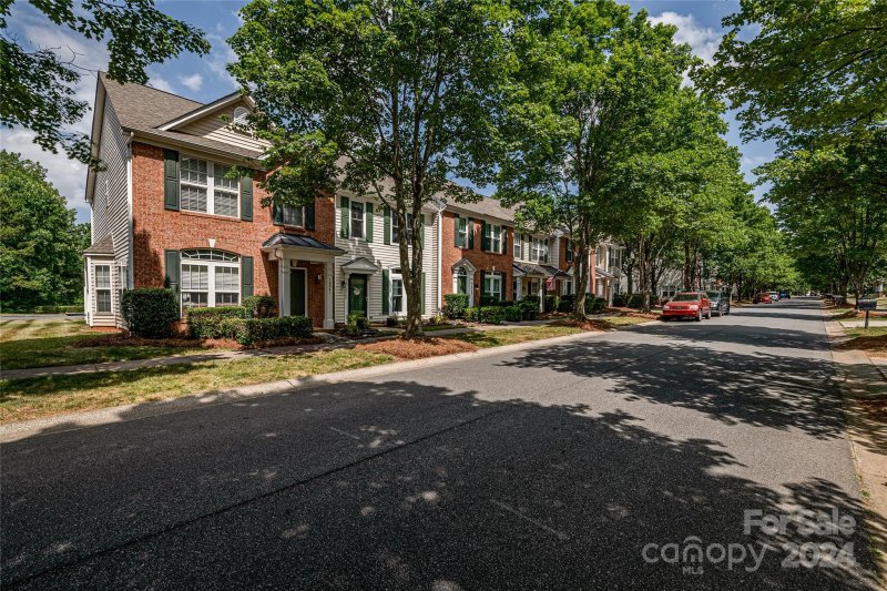 Property image 5 at 19045 Coachmans Trace, Cornelius, NC 28031