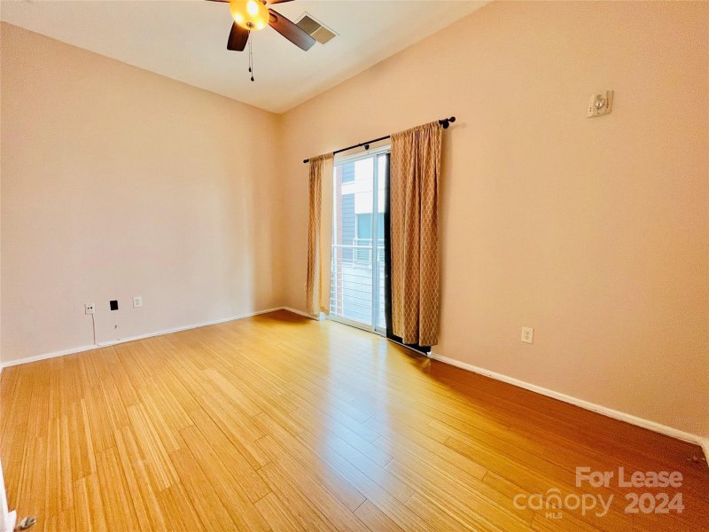 Property image 5 at 279 Mcdonald Avenue, Charlotte, NC 28203