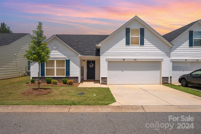 1120 Silvertrace Drive