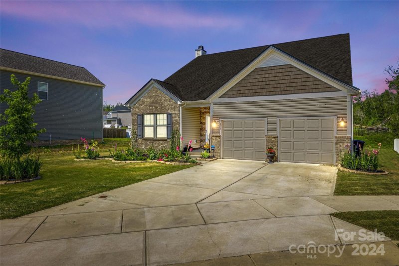 Property image 3 at 1023 Von Buren Boulevard, Rock Hill, SC 29730