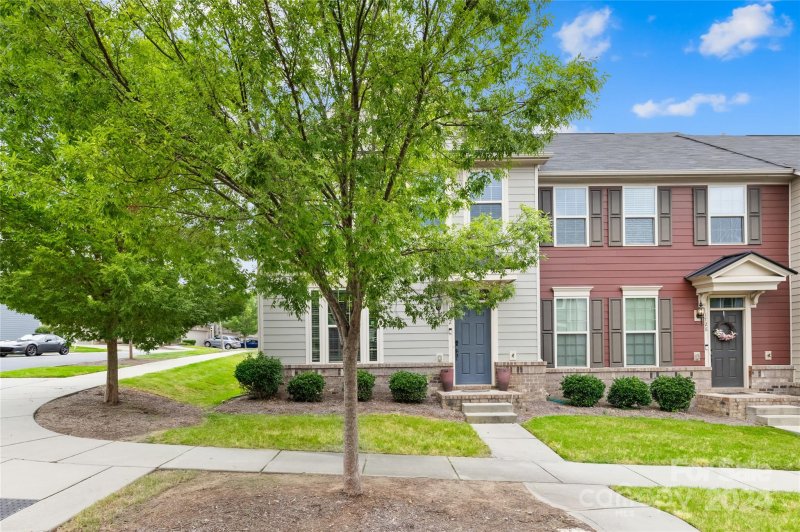 Property image 5 at 1732 Fleetwood Drive, Charlotte, NC 28208