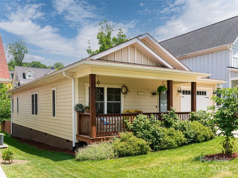 126 Green Creek Loop