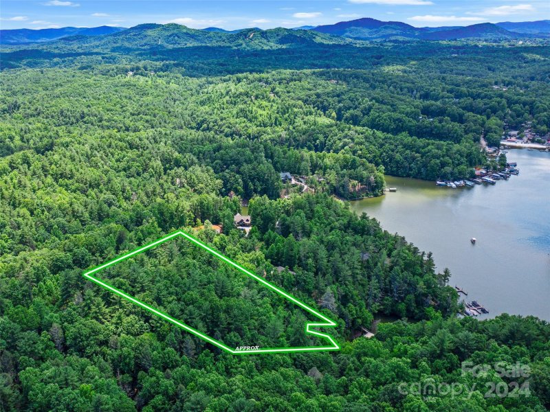 Property image 4 at 208 Turning Leaf Drive, Nebo, NC 28761