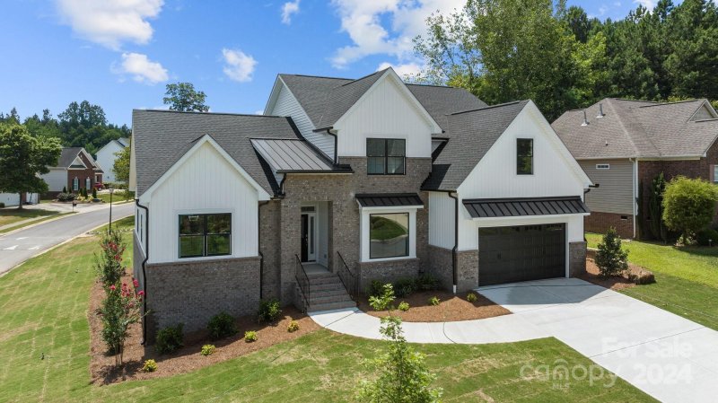 Property image 2 at 1686 Wakefield Way, Rock Hill, SC 29730