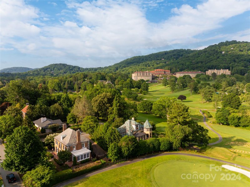 Property image 3 at 161 Kimberly Avenue, Asheville, NC 28804