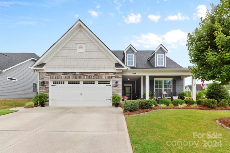 1100 Mayapple Way