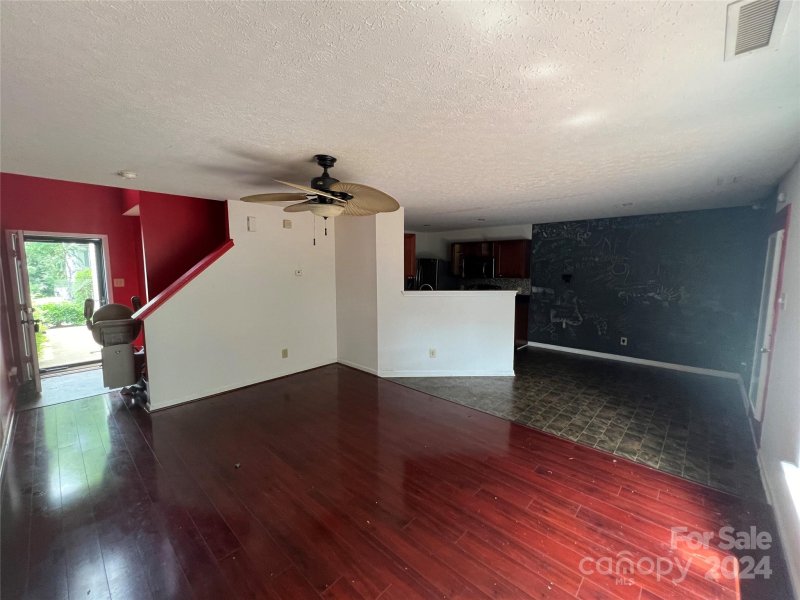 Property image 5 at 5114 Vanhoy Lane, Charlotte, NC 28269