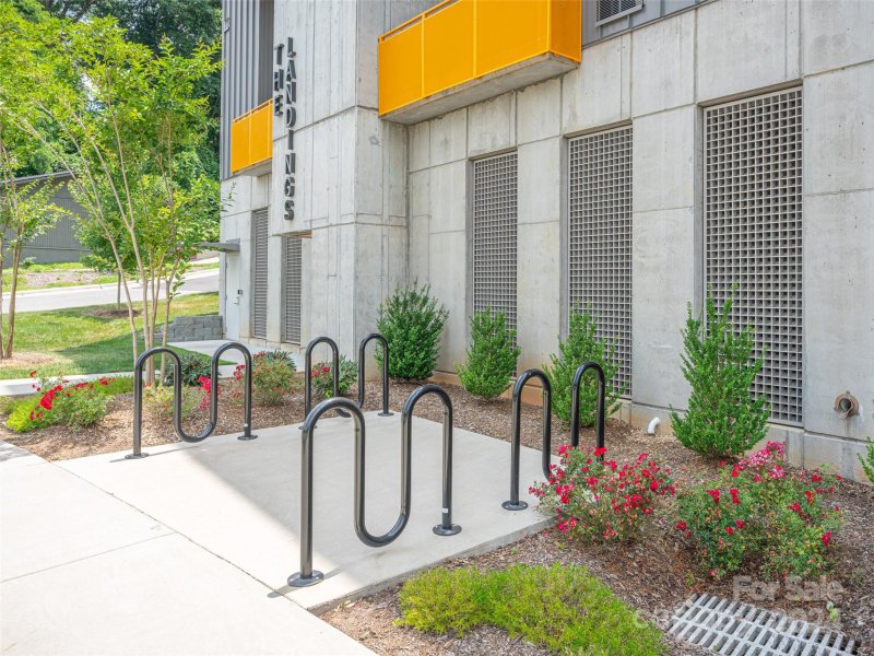 Property image 2 at 68 Craven Street, Asheville, NC 28806