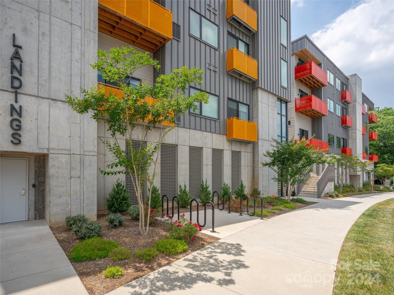 Property image 4 at 68 Craven Street, Asheville, NC 28806