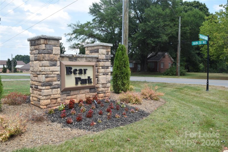 Property image 3 at 1530 39th Avenue Loop, Hickory, NC 28601