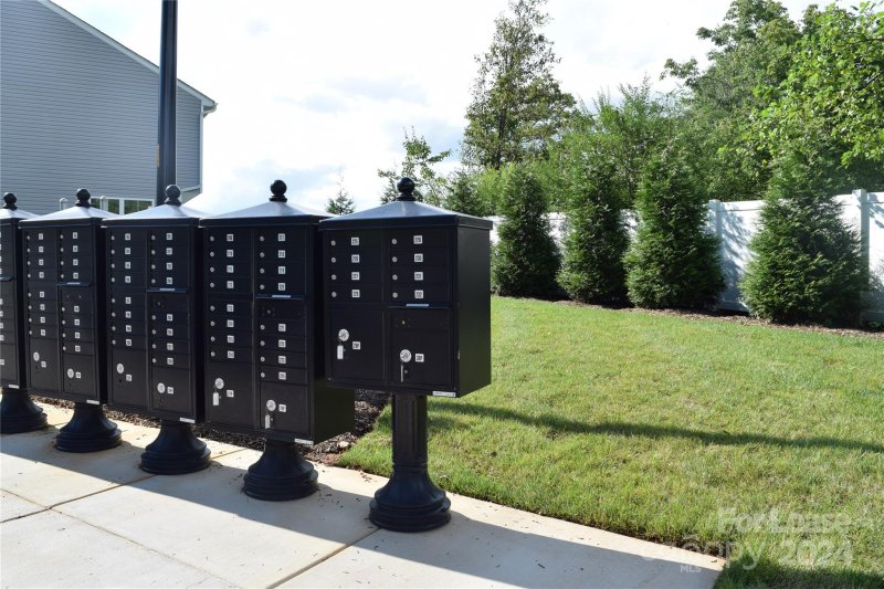 Property image 4 at 1530 39th Avenue Loop, Hickory, NC 28601