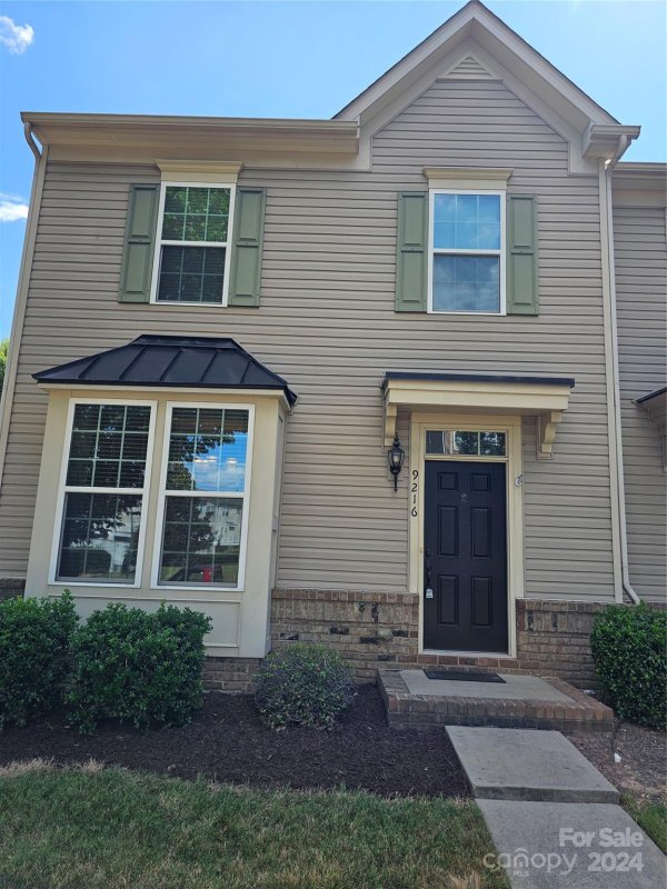 Property image 2 at 9216 Lenox Pointe Drive, Charlotte, NC 28273