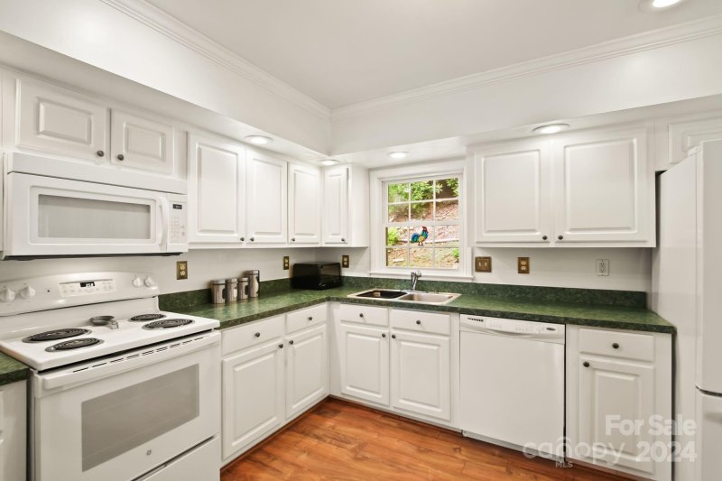 Property image 5 at 7238 Knoll Road, Newland, NC 28657