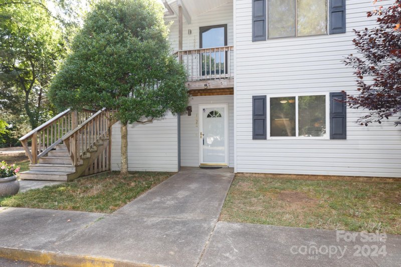 Property image 2 at 1626 Hunters Trail, Rock Hill, SC 29732