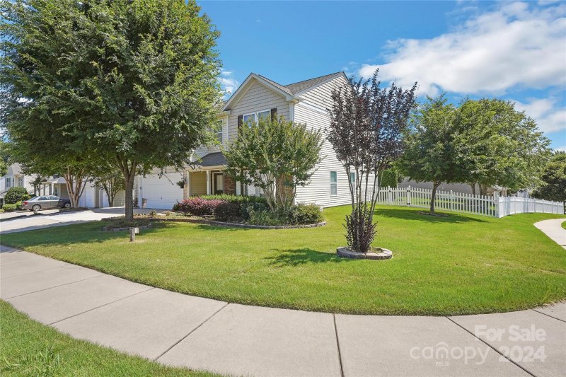 Property image 3 at 200 Austin Field Court, Mount Holly, NC 28120