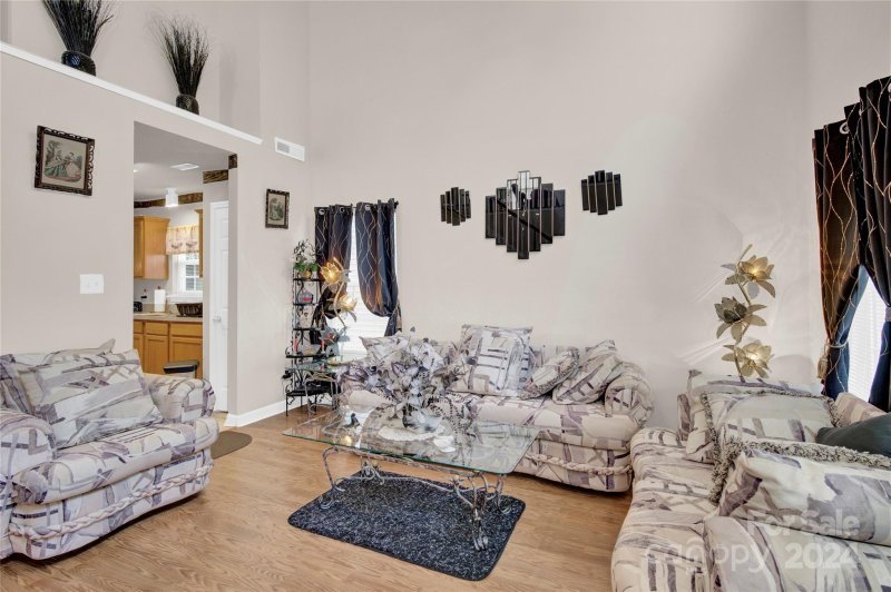 Property image 5 at 2644 Cochrane Drive, Charlotte, NC 28269