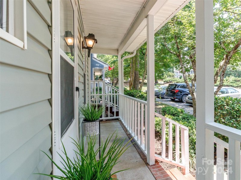 Property image 3 at 8103 Circle Tree Lane, Charlotte, NC 28277