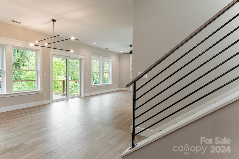 Property image 5 at 38 Acona Lane, Asheville, NC 28803