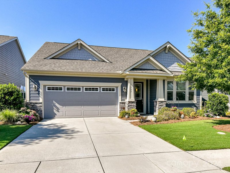 Property image 2 at 537 Lincoln Quarters Lane, Tega Cay, SC 29708