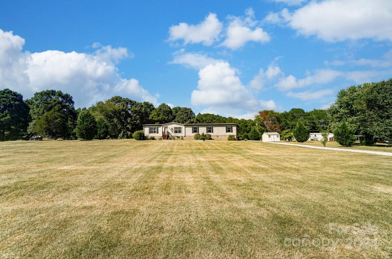 Property image 2 at 864 Shannon Meadows Road, Clover, SC 29710