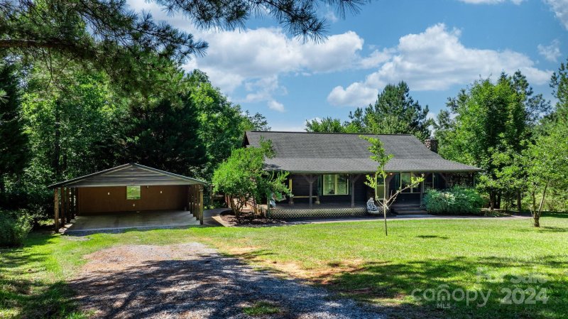 Property image 3 at 926 Cross Creek Drive, Rutherfordton, NC 28139