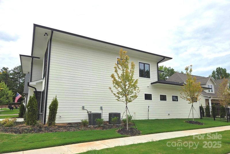 Property image 2 of 13217 Terrace Court Drive in The Palisades, Charlotte, NC 28278