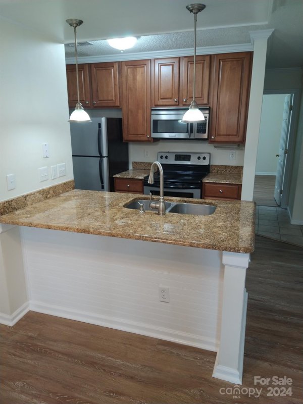 Property image 3 at 8023 Charter Oak Lane, Charlotte, NC 28226