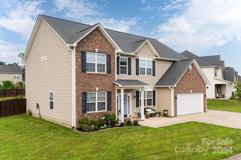 Property image 2 at 227 Roanoke Road, Fletcher, NC 28732