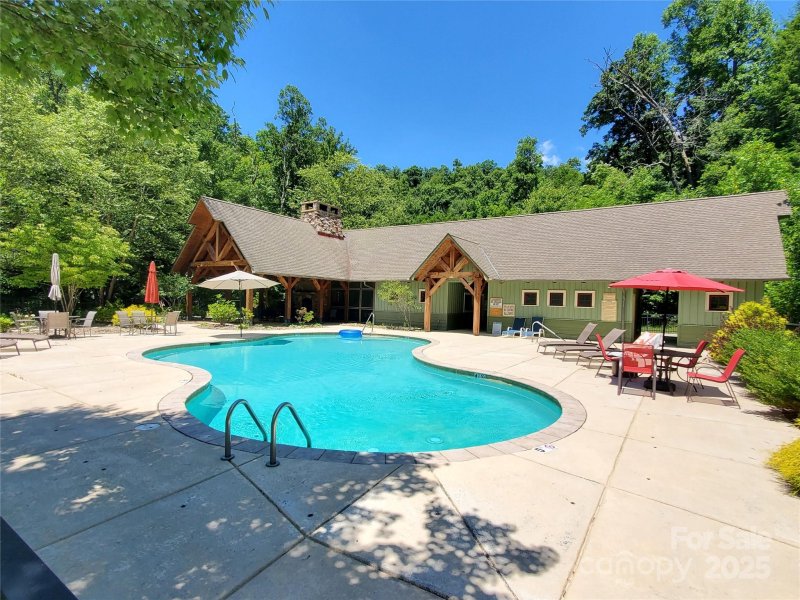 Property image 5 at 307 Summer Orchard Drive, Hendersonville, NC 28792