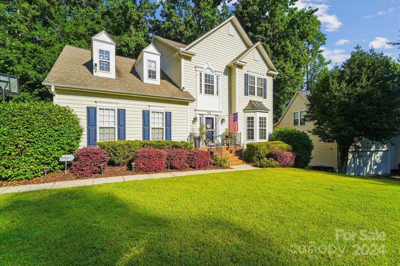 Property image 2 at 504 Haley Court, Fort Mill, SC 29708