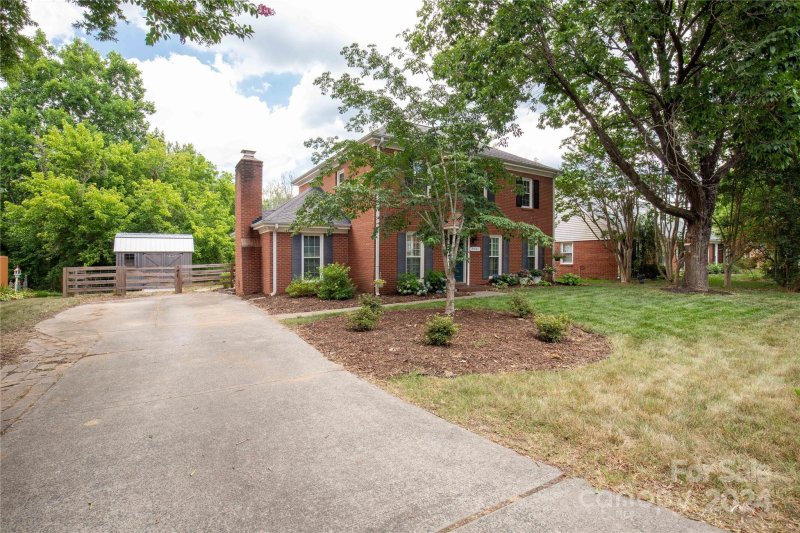 Property image 2 at 9721 Ridgemore Drive, Charlotte, NC 28277