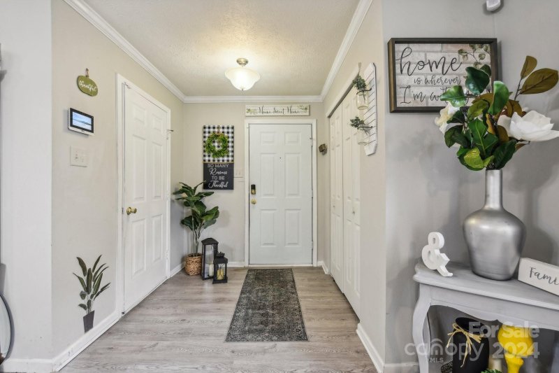 Property image 2 at 2130 Pawpaw Lane, Charlotte, NC 28269