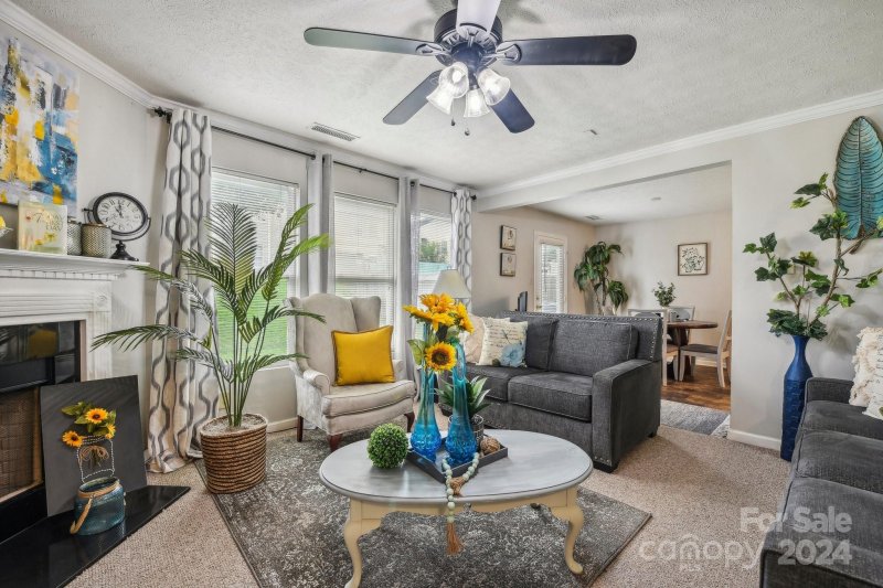 Property image 4 at 2130 Pawpaw Lane, Charlotte, NC 28269